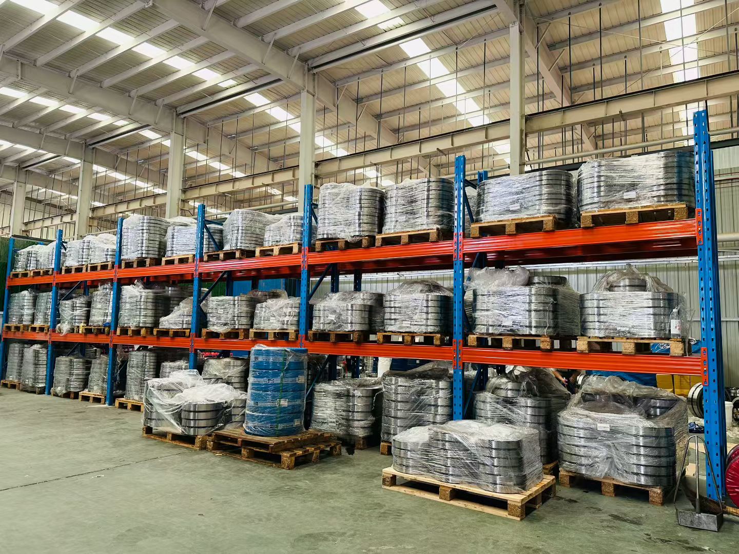 KROX warehouse inventory shelves
